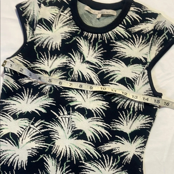 Dark Blue, Green, and White Sheath Dress with Cap Sleeves - Picture 3 of 10